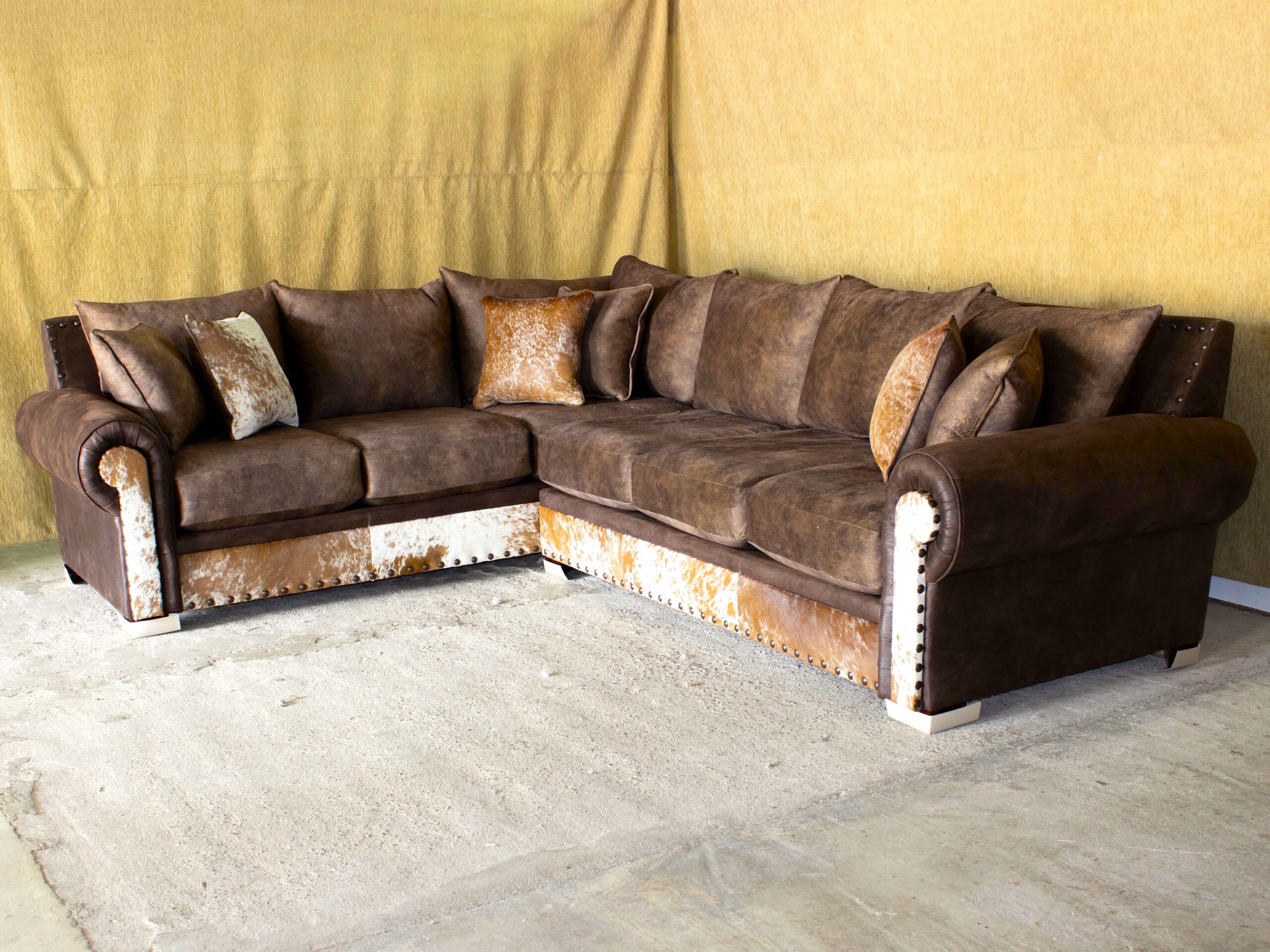 Harley Sectional Sofa with 40" Ottoman