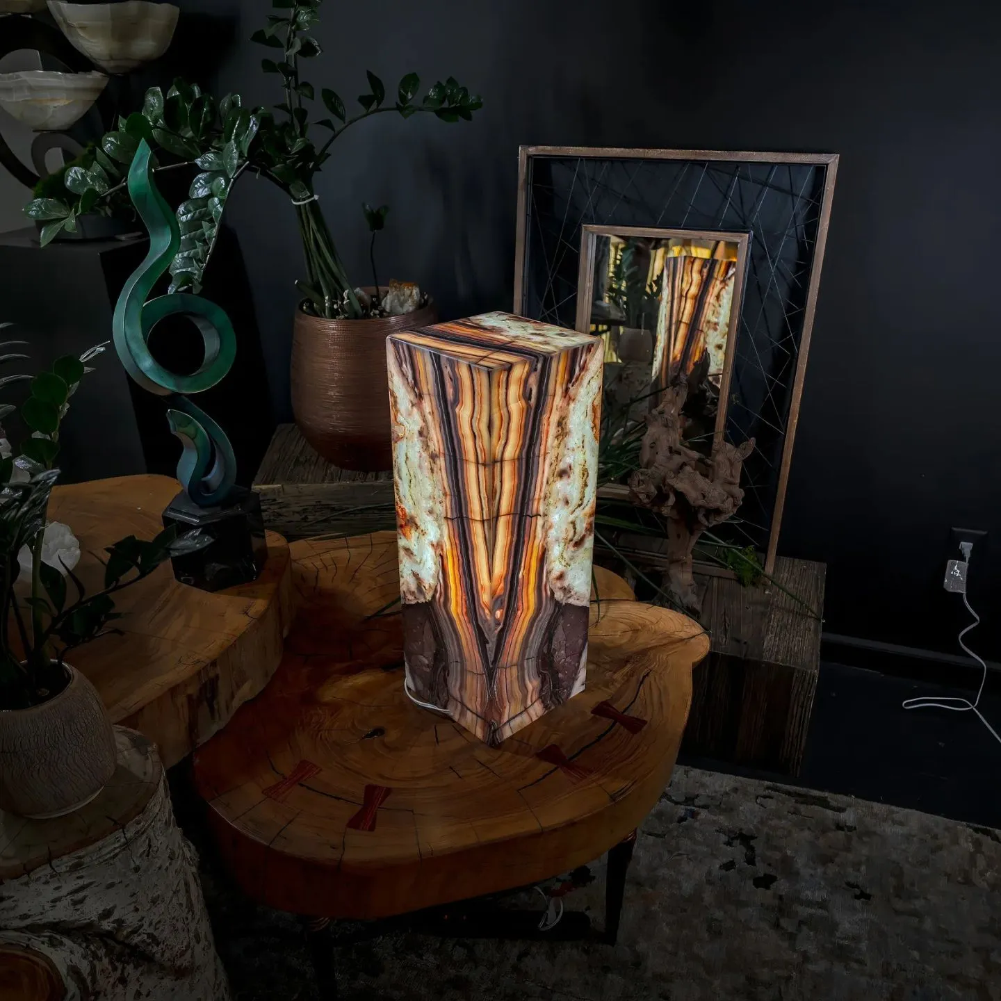 Scarlett Onyx Table Lamp #1