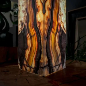 Scarlett Onyx Table Lamp