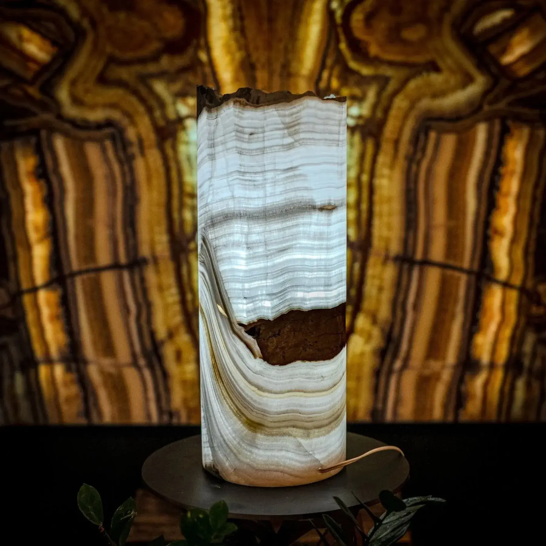 Ice Onyx Table Lamp (Live Edge #4)