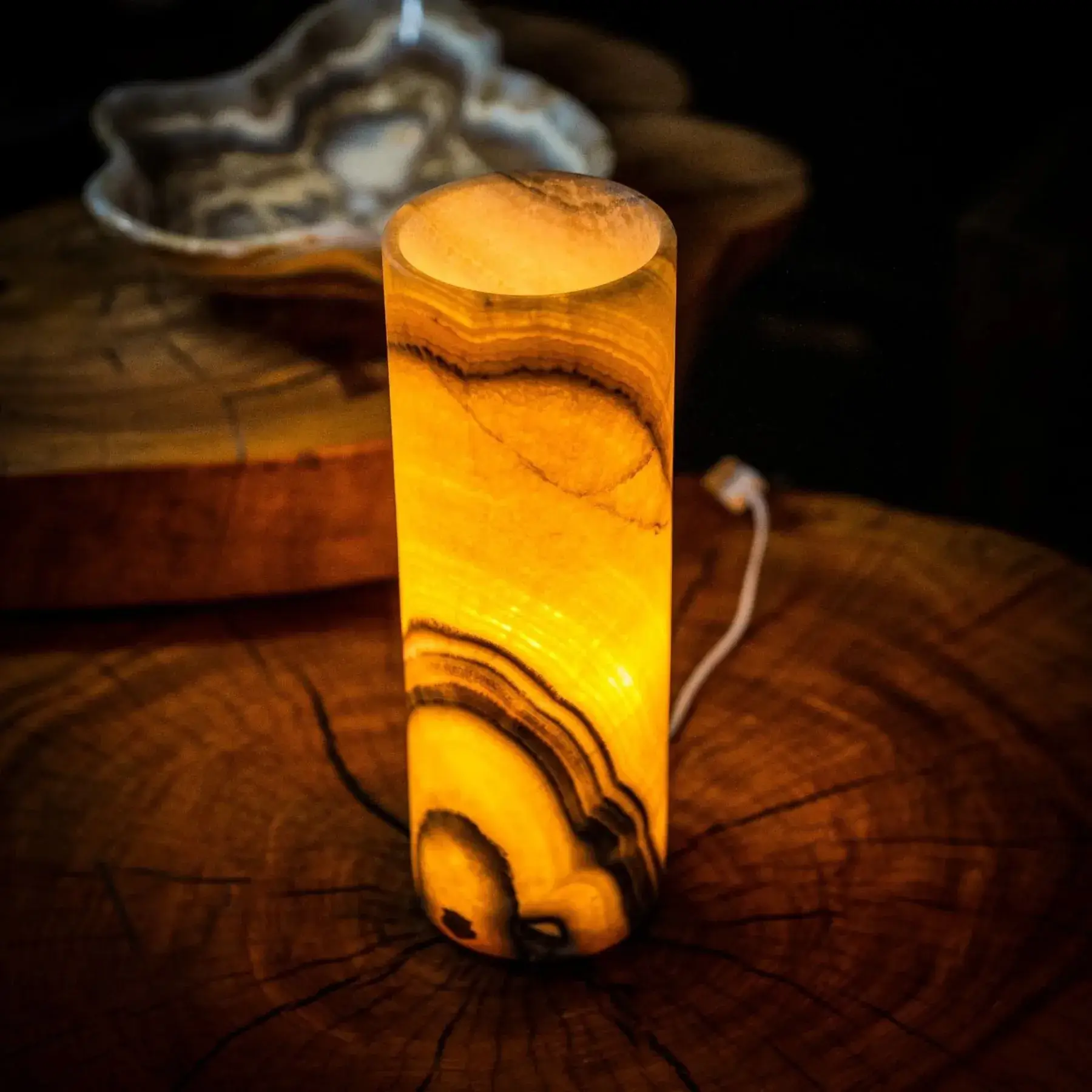Honeycomb Onyx Table Lamp (Cylinder #9)